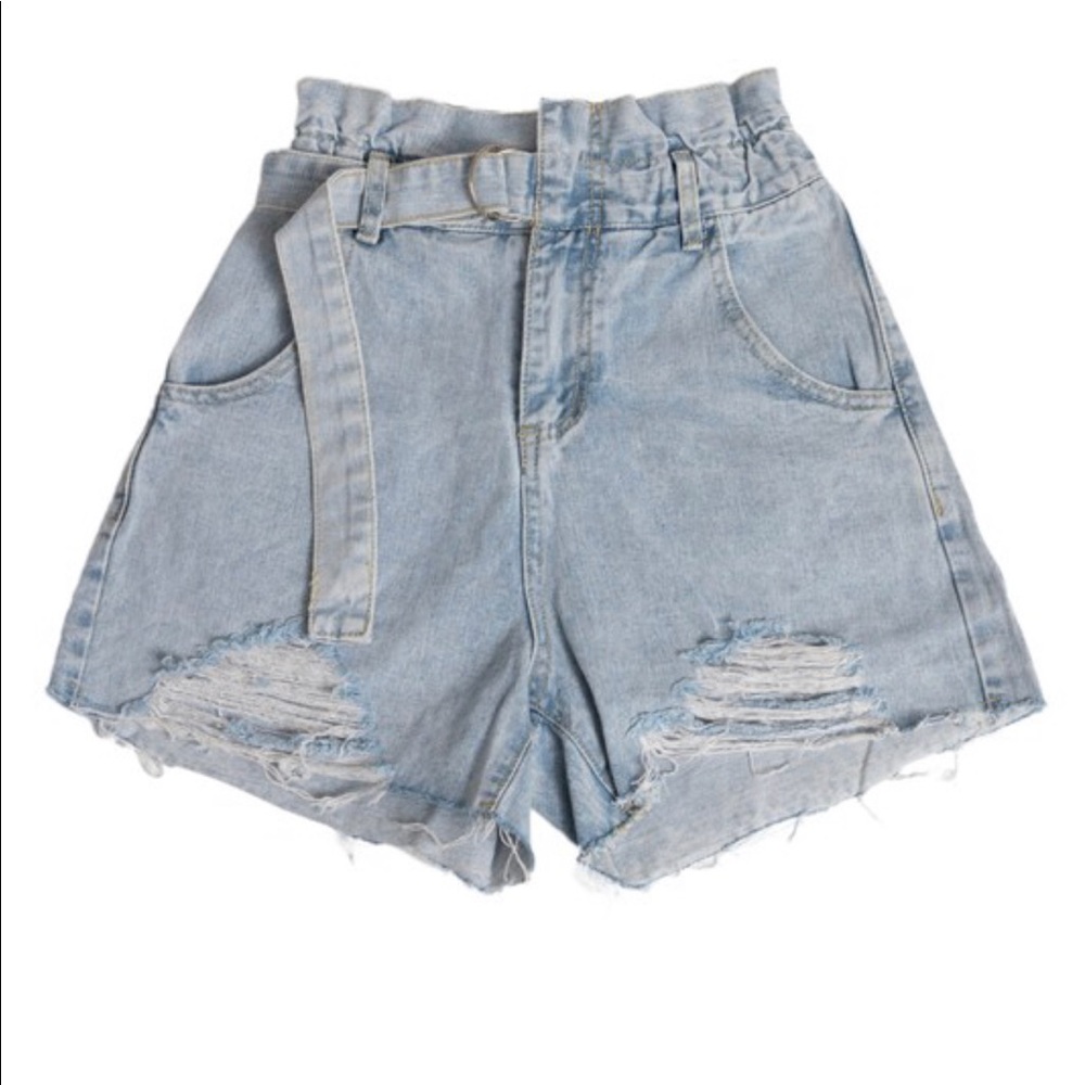 Light jean shorts distressed